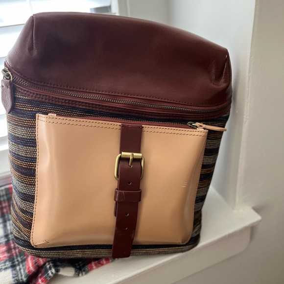 Kelsi Dagger Multicolor Backpack - Picture 3 of 4